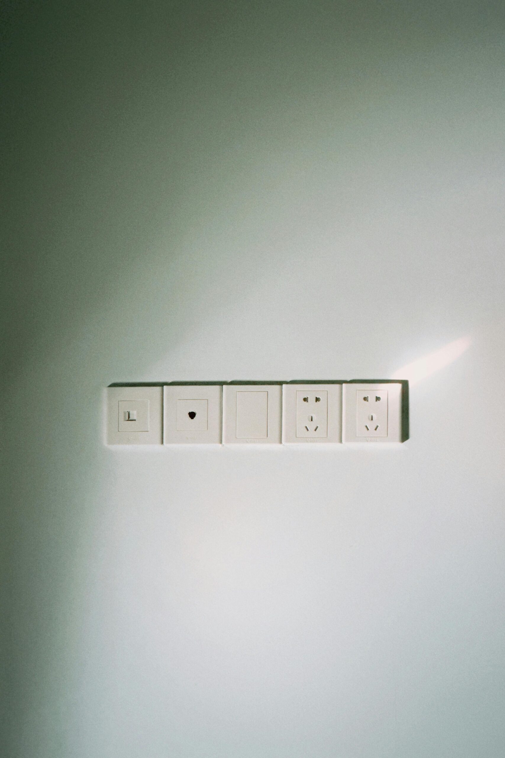 Safe Voltage Settings for Overclocking CPUs and GPUs